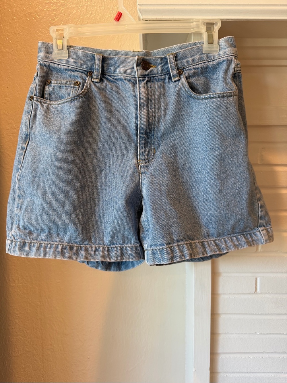 Vintage Liz Claiborne Lizwear 90s Light Wash Denim Shorts Petite 10 100% Cotton